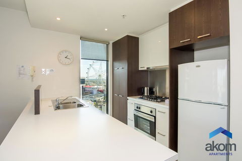 AKOM AT Docklands - Grafton Accommodation 14