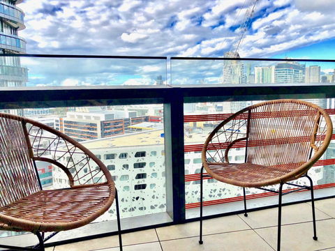 Pride Docklands Waterfront Apartment City View - Grafton Accommodation 31