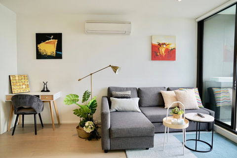 Pride Docklands Waterfront Apartment City View - Grafton Accommodation 7