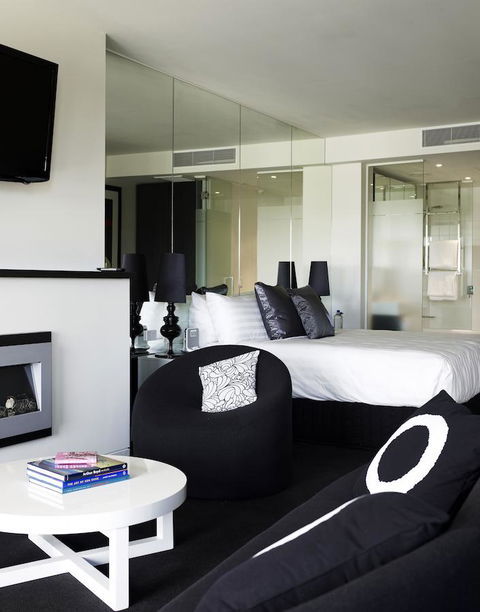 The Cullen Melbourne - Art Series - Grafton Accommodation 26