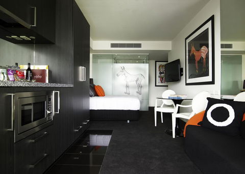 The Cullen Melbourne - Art Series - Grafton Accommodation 17