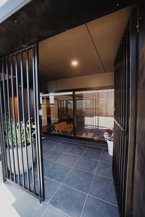 THE WAREHOUSE APARTMENTS - Grafton Accommodation 4