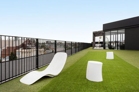 Modern Apartment In The Heart Of St Kilda - Grafton Accommodation 18