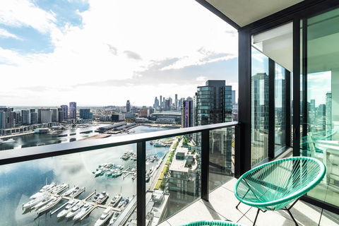 Melbourne Private Apartments - Collins Wharf Waterfront, Docklands - Grafton Accommodation 2
