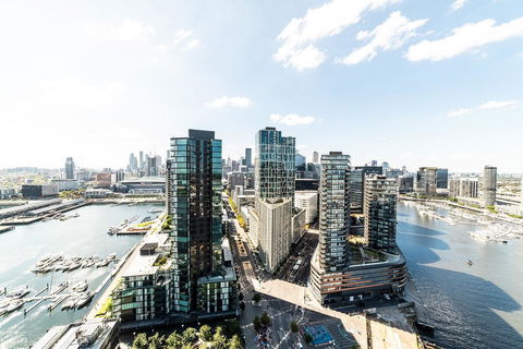 Melbourne Private Apartments - Collins Wharf Waterfront, Docklands - Grafton Accommodation 1