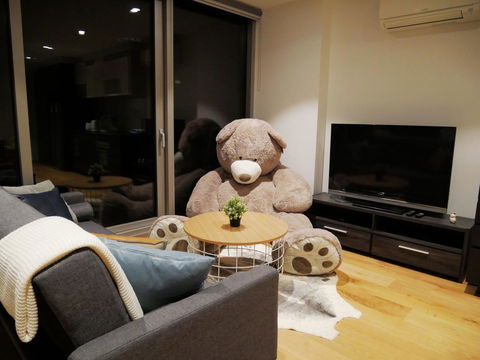 UrbanSuite The Wild Rosa Inn - Grafton Accommodation 16