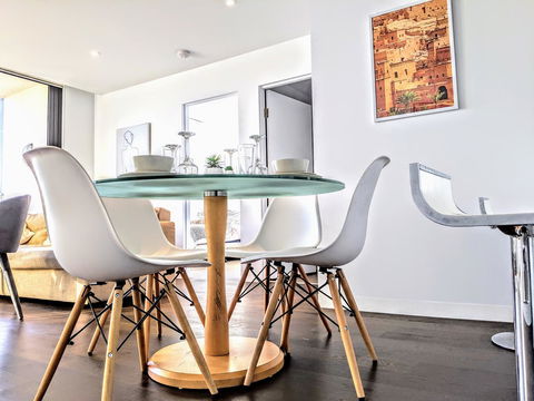 Breathtaking View Apartment With Gym & Sauna - Grafton Accommodation 24