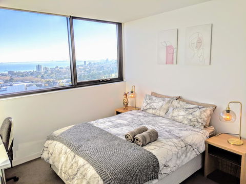 Breathtaking View Apartment With Gym & Sauna - Grafton Accommodation 13