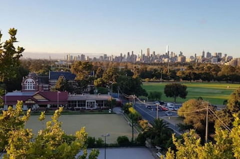 BestView St Kilda Spectacular Sunset Hideaway - Boutique Self-contained Luxury Apartment - Grafton Accommodation 24