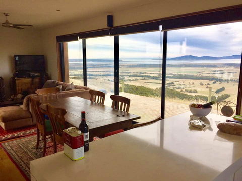 One Tree Hill Wilson Prom And Ocean Views - Grafton Accommodation 3