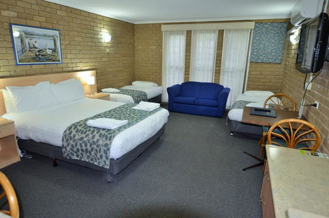 Tropicana Motor Inn - Grafton Accommodation 9