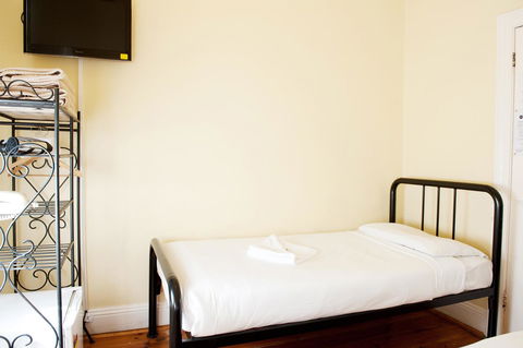 Hotel Claremont Guest House - Grafton Accommodation 5