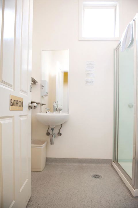 Hotel Claremont Guest House - Grafton Accommodation 42