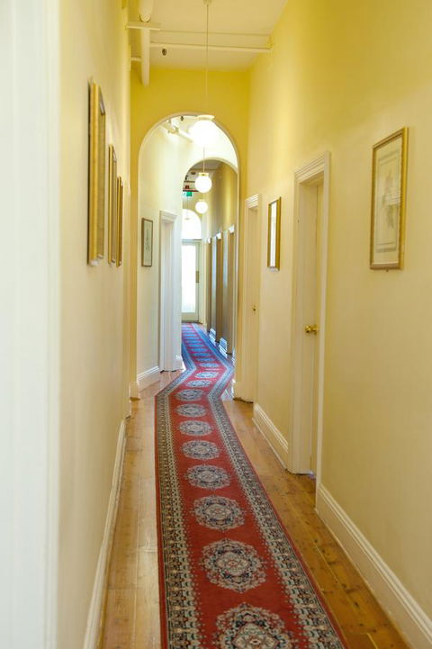 Hotel Claremont Guest House - Grafton Accommodation 2