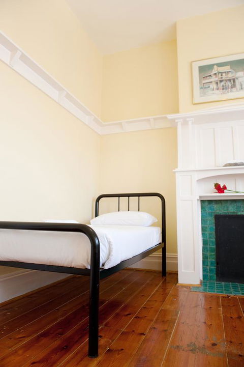 Hotel Claremont Guest House - Grafton Accommodation 4