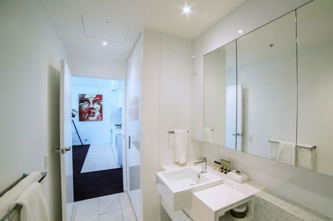 The Sebel Melbourne Docklands Hotel - Grafton Accommodation 4