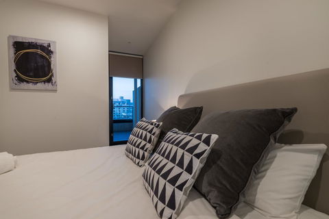 Guest House In Melbourne - Grafton Accommodation 15