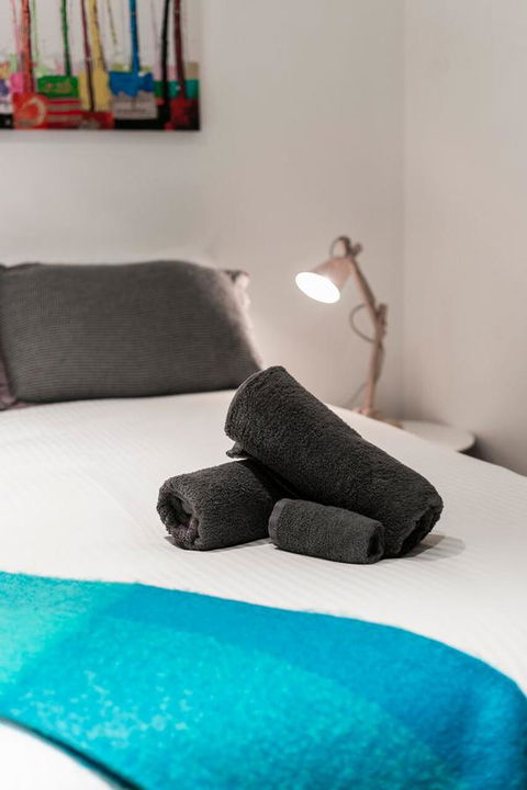 Complete Host Halo Apartments - Grafton Accommodation 8