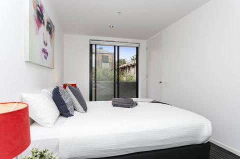 Complete Host Halo Apartments - Grafton Accommodation 17