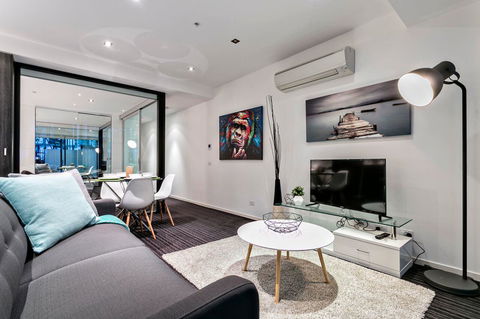 Complete Host Halo Apartments - Grafton Accommodation 15