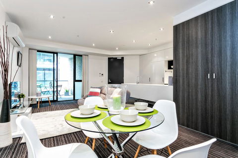 Complete Host Halo Apartments - Grafton Accommodation 28