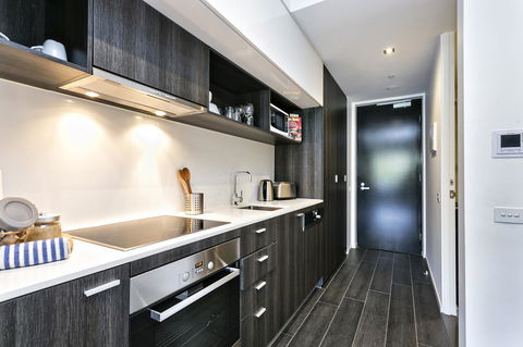 Complete Host Halo Apartments - Grafton Accommodation 29