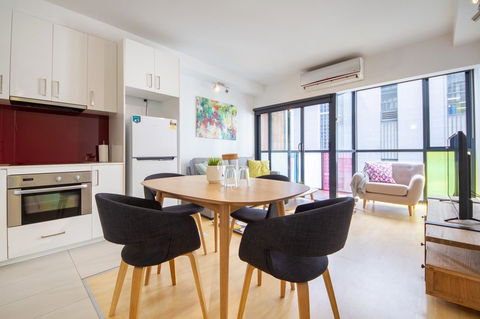 Canvas Suites On Russell Place - Grafton Accommodation 24