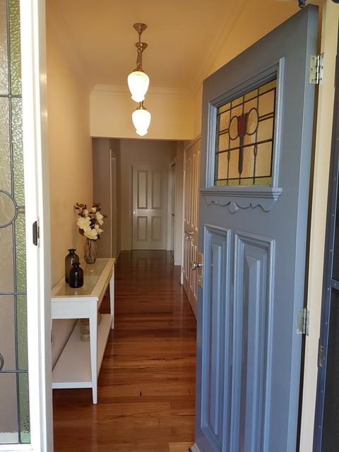 Healesville House - Fig Tree House - Grafton Accommodation 3