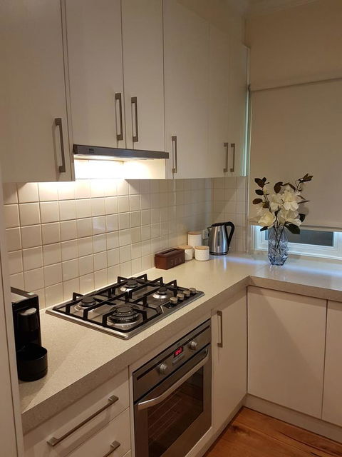 Healesville House - Fig Tree House - Grafton Accommodation 4