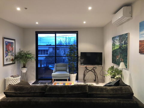 Vibe-Modern 2 Bed Apartment - Grafton Accommodation 7