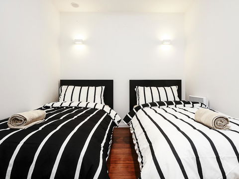 Mono Two On Flinders Street - Grafton Accommodation 3