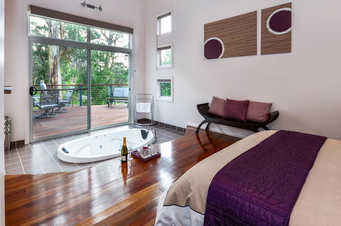 Blue Ridge Retreat - Grafton Accommodation 0