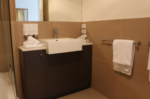 Bairnsdale International - Grafton Accommodation 24