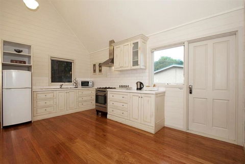 Two Truffles Cottages - Grafton Accommodation 6
