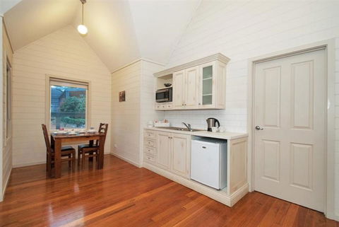 Two Truffles Cottages - Grafton Accommodation 14