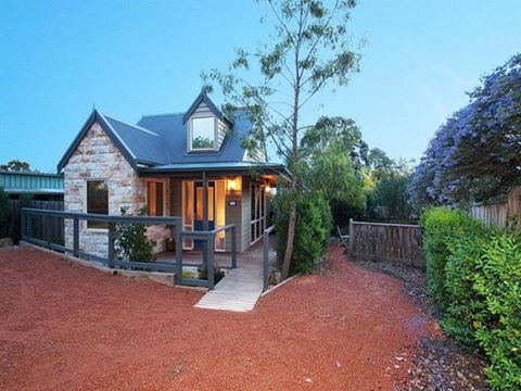 Two Truffles Cottages - Grafton Accommodation 8