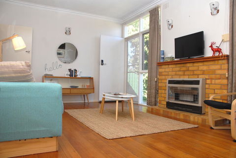 Green Grove - Grafton Accommodation 6