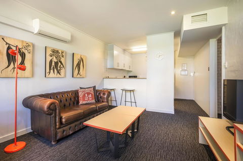 Burvale Hotel - Grafton Accommodation 3