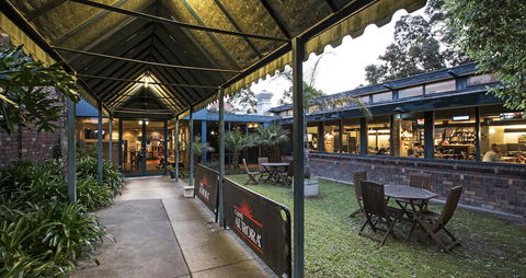 Burvale Hotel - Grafton Accommodation 17