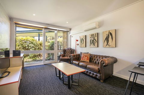 Burvale Hotel - Grafton Accommodation 33