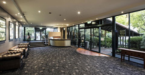 Burvale Hotel - Grafton Accommodation 18