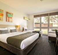 Burvale Hotel - Grafton Accommodation