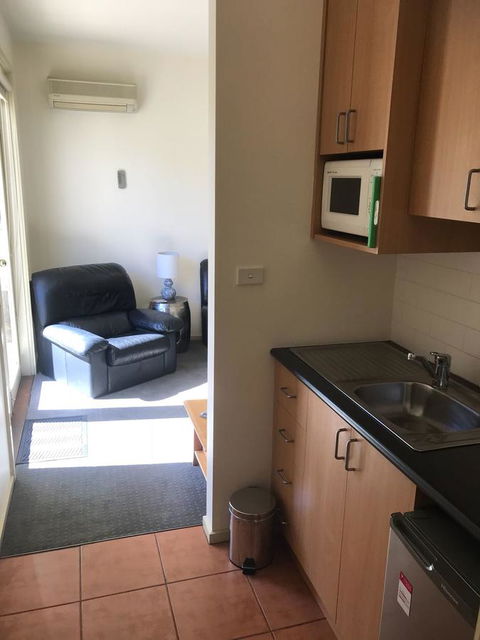 Lakeside Conti Villas - Grafton Accommodation 9