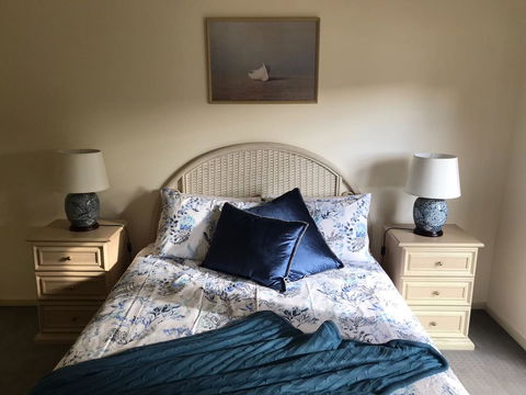 Lakeside Conti Villas - Grafton Accommodation 6