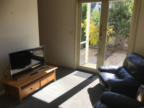 Lakeside Conti Villas - Grafton Accommodation 11