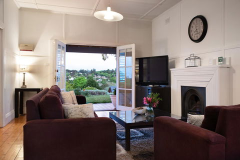 Churchills - Grafton Accommodation 8