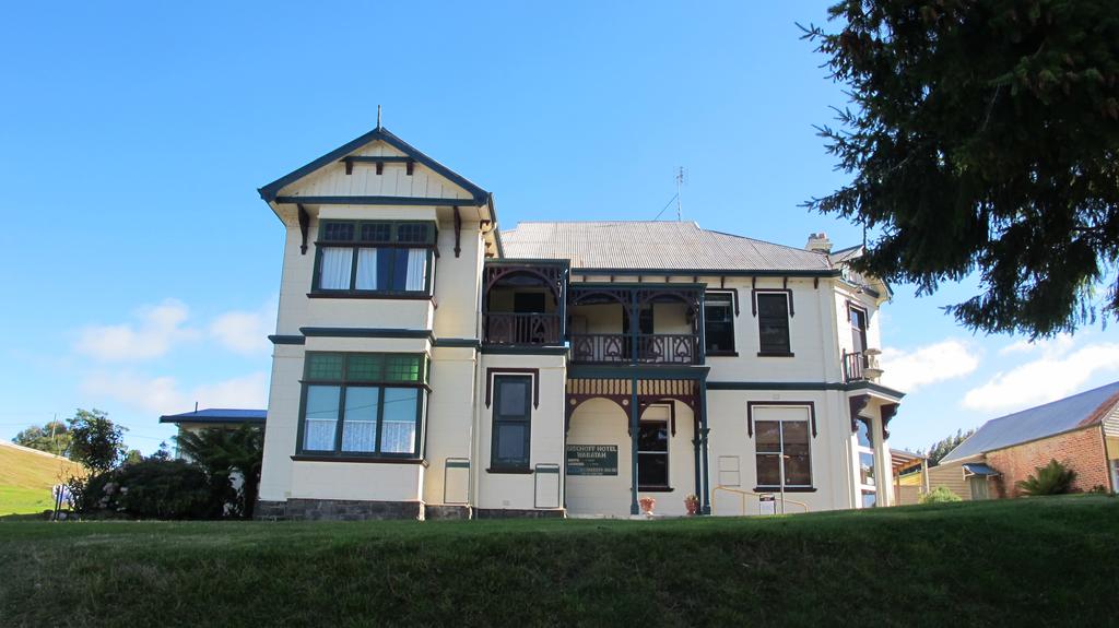 Waratah TAS Grafton Accommodation