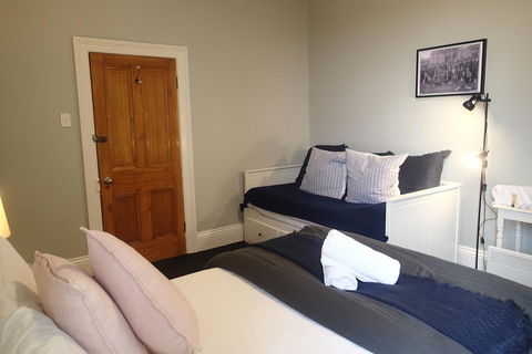 The Bischoff Hotel - Grafton Accommodation 2