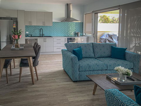 The Boathouse - Grafton Accommodation 0