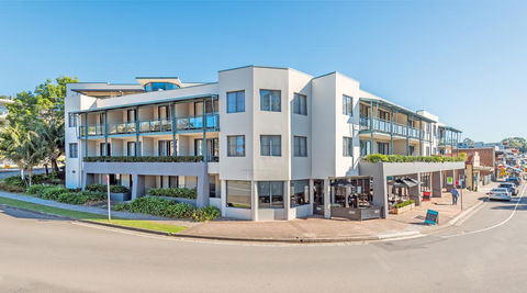 The Brighton Apartments - Grafton Accommodation 0